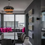 The View Luxury Residence With Pool